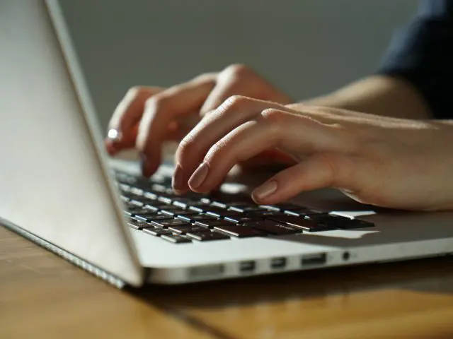 ガールズワーカー（ガルワカ）の注意・警告・減額って何？